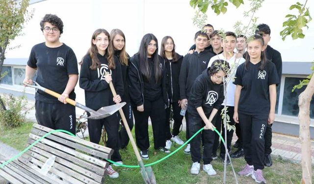 Öğrenciler iklim değişikliğine dikkat çekti