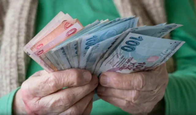 1 Ocak'ta başlıyor: Emeklinin maaşından kesinti yapılacak
