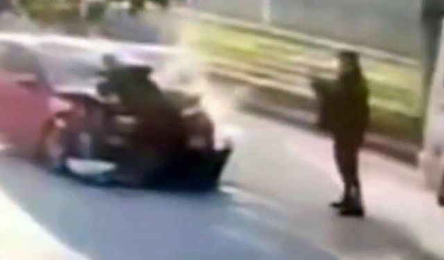 Çarpıp yaraladığı polisin fotoğrafını çekti kayboldu