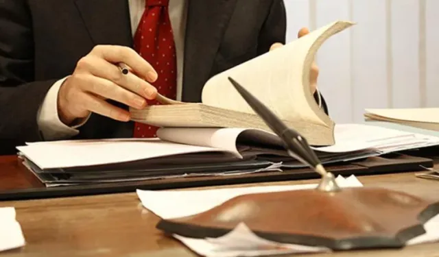 Kamuda görevli uzman ve bürokratların maaşlarına 30 bin TL ek zam