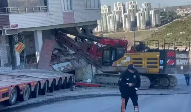 Yokuştan kayan TIR'ın çarptığı bina tahliye edildi!