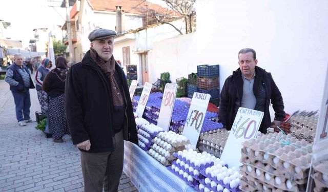 Başkan Kaya’dan Salı Pazarı’nda Esnaf ve Vatandaşa Sıcak Çorba İkramı