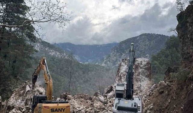 Heyelan su isale hatlarına zarar verdi