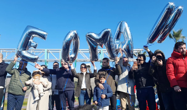 Teoman’ın SMA Zaferi Kuşadası’nda 1000 Balonla Kutlandı