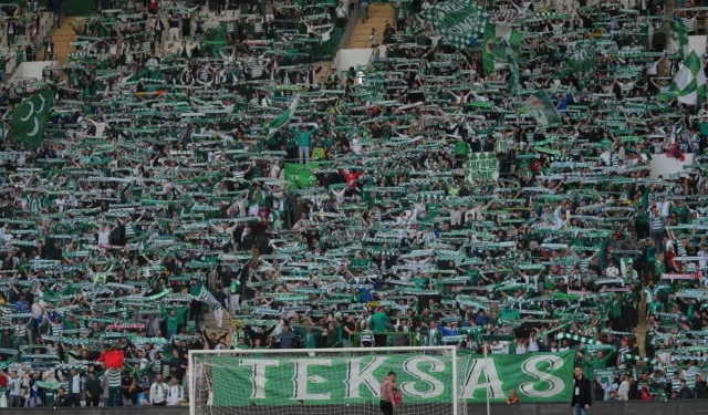 Gökhan Kırdar'dan Bursaspor tribünlerine "Cendere" şov