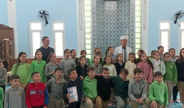 Söke'de öğrenciler camiyi tanıdı