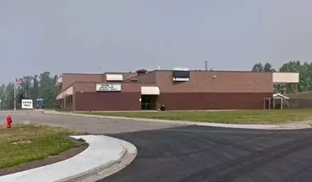 Liseye silahlı saldırı