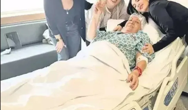 Özcan Deniz'den Annesine Vefa