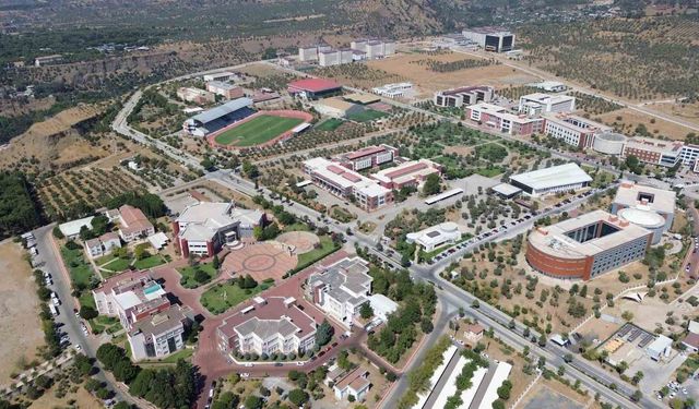 ADÜ kurumsal akreditasyon almaya hak kazandı