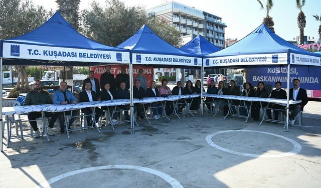 Gözaltına alınan Başkan Günel için 'Demokrasi nöbeti' başladı