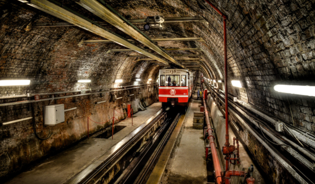Taksim Tünel'deki füniküler hattı bir turistin fikriymiş!
