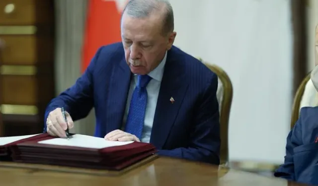 Erdoğan Milli Eğitim Bakanlığı'nın 2 Numarasını Görevden Aldı
