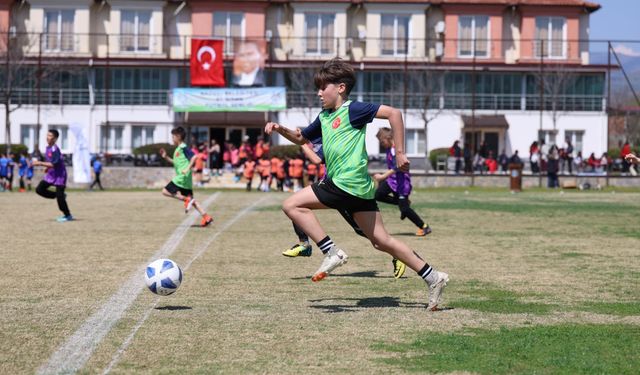 23 Nisan Coşkusu Futbol Turnuvasıyla Başladı