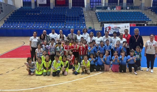 Efeler'de Minikler Sporla Buluştu
