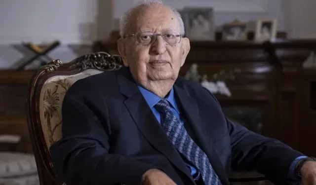 Eski TBMM Başkanı Hüsamettin Cindoruk Hayatını Kaybetti