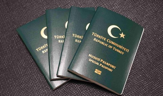 İki Meslek Grubu İçin Yeşil Pasaport Yolu Açıldı