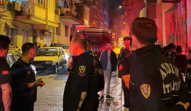 Çocuğuyla Çatıya Çıkan Kadın Uzun Uğraşlarla İndirildi