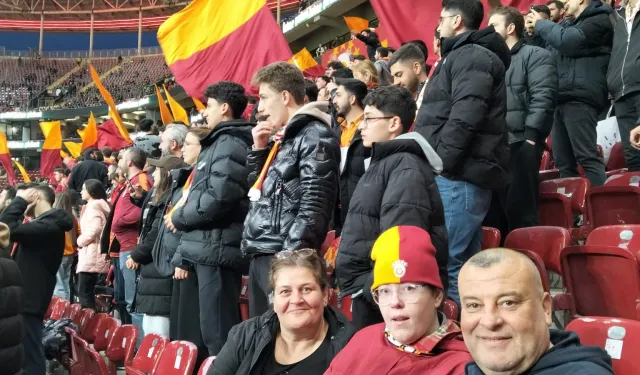 Galatasaray Taraftarlarından Anlamlı 23 Nisan Etkinliği