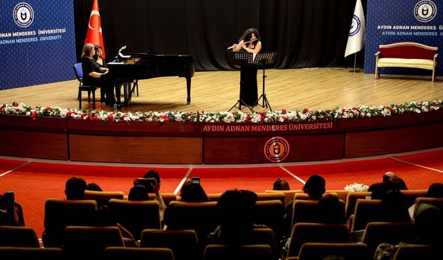 ADÜ’de Öğrencilerin Konseri İlgi Topladı