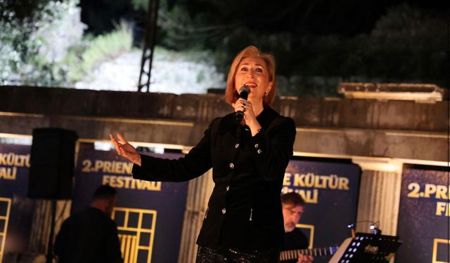 Priene Antik Kenti'nde Ünlü Sanatçıdan Konser