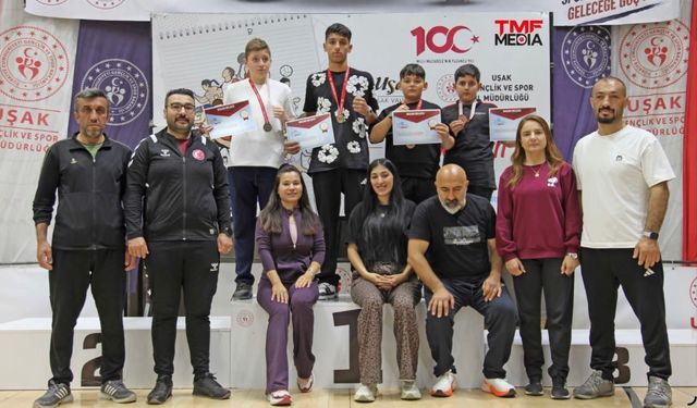Sporcular Uşak’tan Madalya ile Döndü