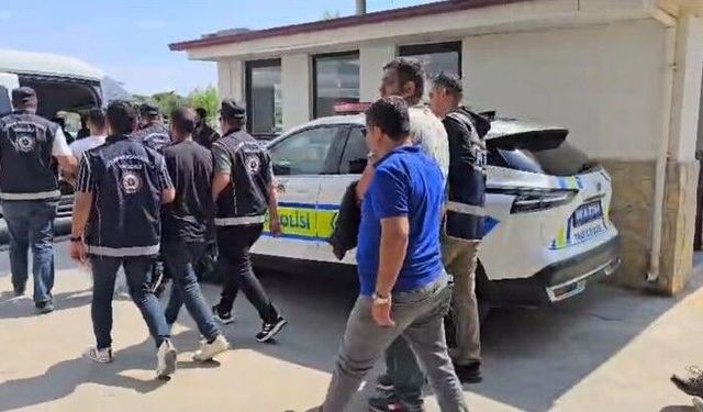 34 Düzensiz Göçmen Yakalanırken, 3 Organizatör Tutuklandı