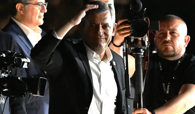 Özel, CHP Grup Başkanı Olarak Seçildi