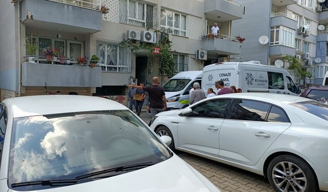 Yaş Adam Yatağında Ölü Bulundu