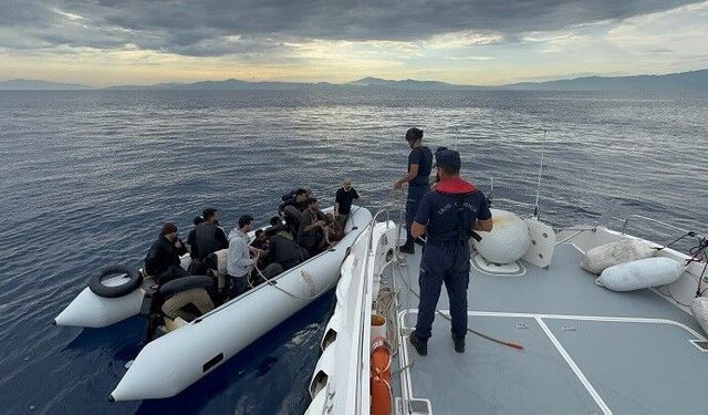 19 Düzensiz Göçmen Kurtarıldı