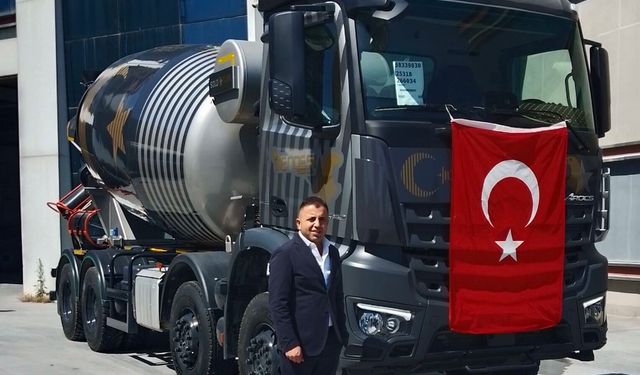 Gökyüzünün Gururu Sahaya İndi