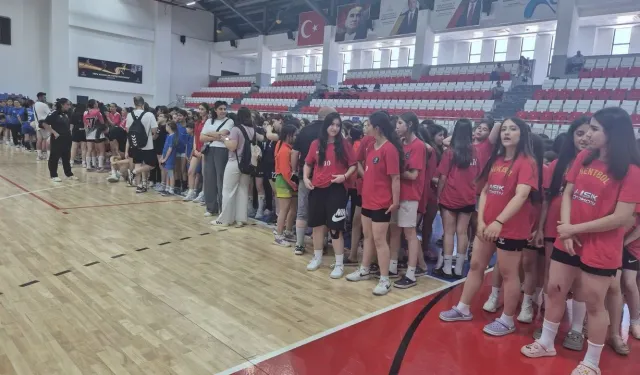 Hentbolun Ritmi Aydın'da Atıyor!