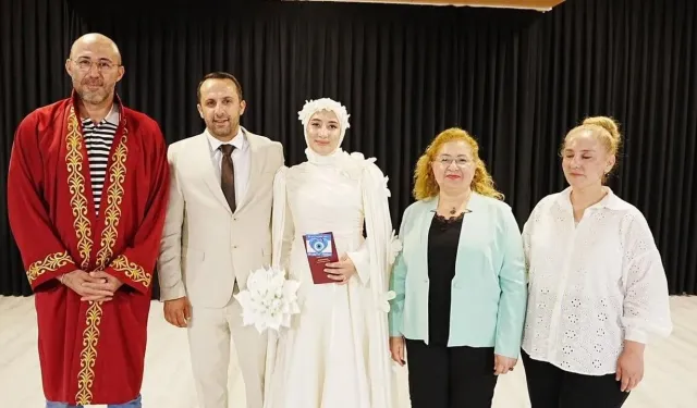 Eski AK Parti İlçe Başkanı Evlendi