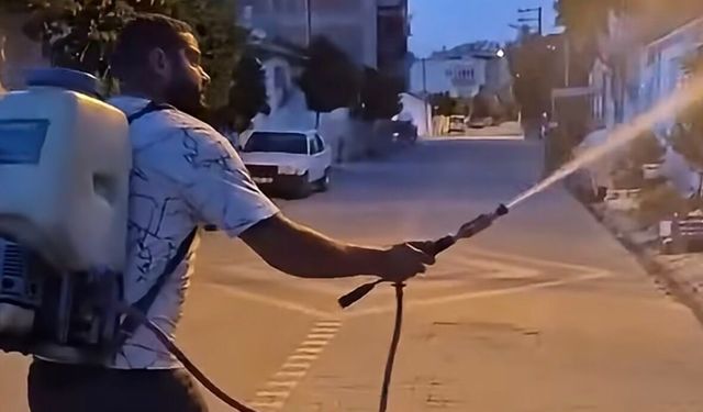 Vatandaş Belediyenin İşine Soyundu!