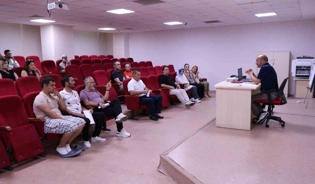 ADÜ Tıp Fakültesi'nde idari personel toplantısı