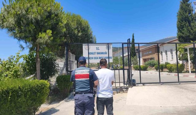 8 yıl hapis cezası bulunan firari Kuşadası'nda yakalandı