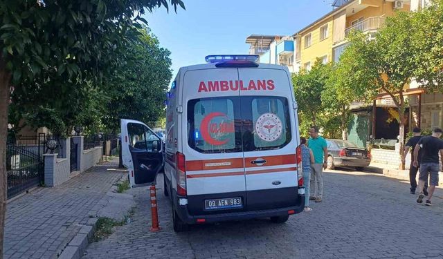 Motosiklet ile otomobil çarpıştı
