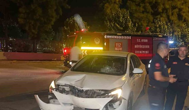 Otomobil ile motosiklet çarpıştı