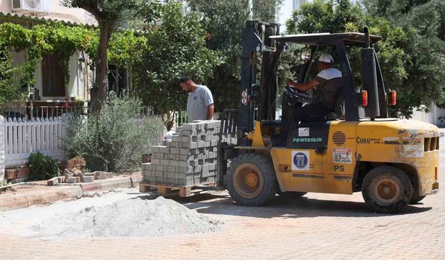 Didim Belediyesi yol bakım çalışmalarını sürdürüyor