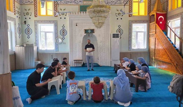 Yaz Kur'an Kursu öğrencilerine mahremiyet ve dijital farkındalık eğitimi