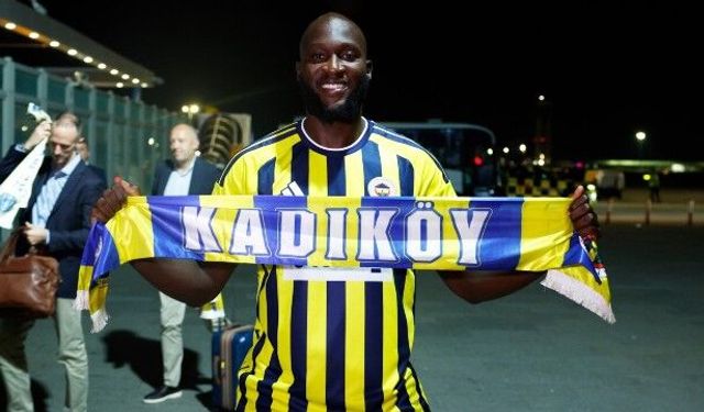 Fenerbahçe Belçikalı Lukaku'yu İstanbul'a getirdi