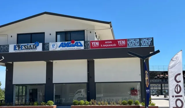Yeni Parti Aydın'da tabelasını astı