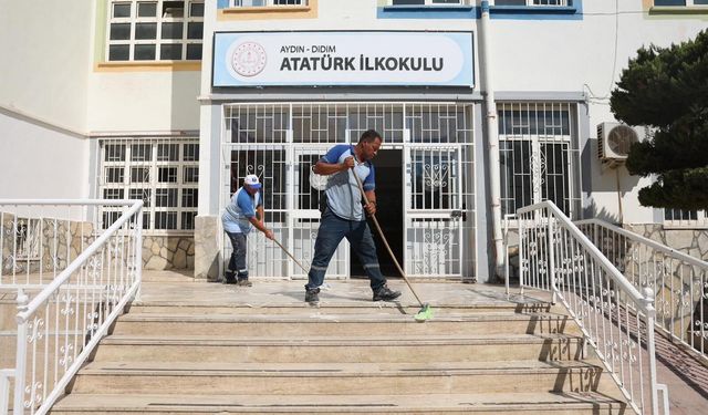 Didim Belediyesi'nde okulların bakım çalışmaları devam ediyor