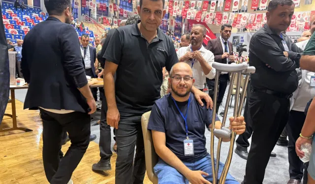 MHP’li An rahatsızlığına rağmen kongreye katıldı