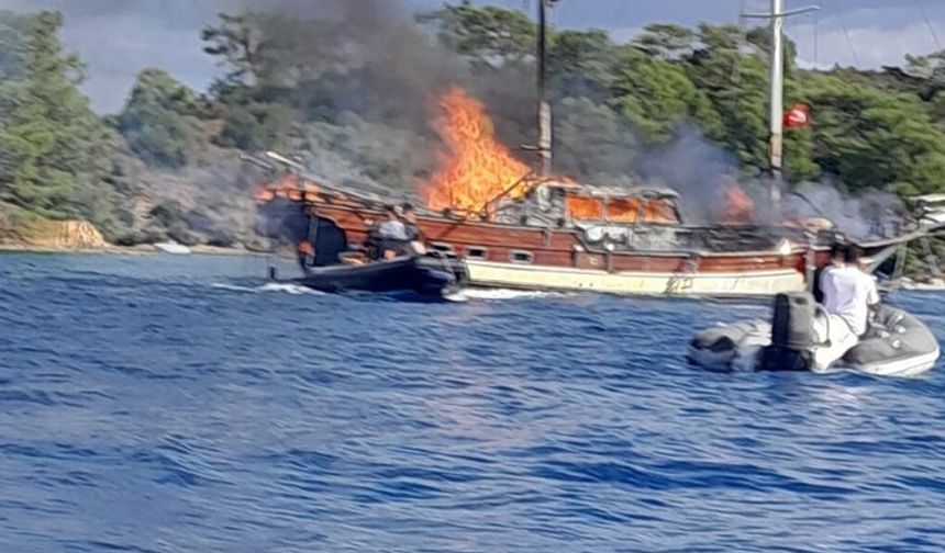 Göcek’te tekne yangını