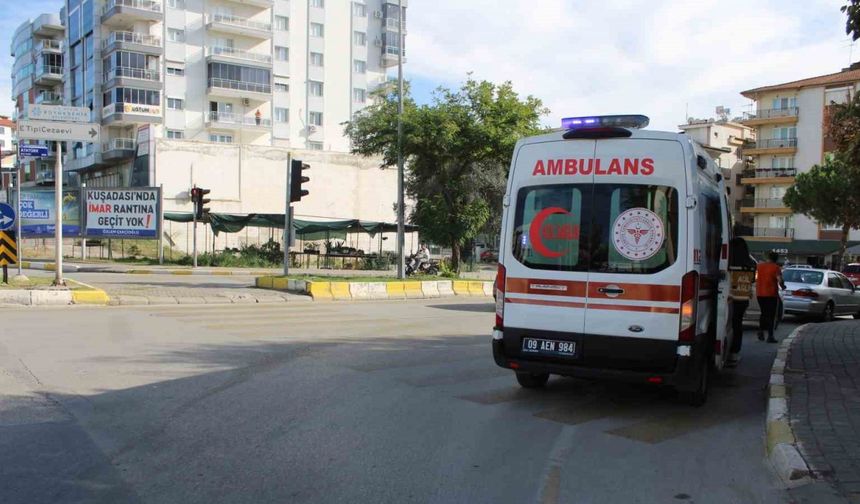 Ticari araç ile motosiklet çarpıştı
