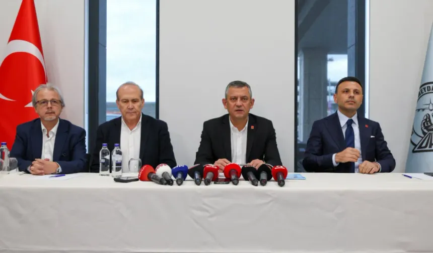 Özgür Özel'den ünlülere destek