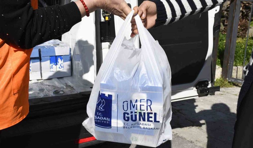 Kuşadası’nda çocuklara düzenli süt dağıtımı devam ediyor