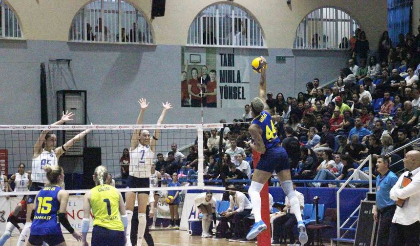 Aydın Büyükşehir Belediyespor: 1 - Fenerbahçe Medicana: 3