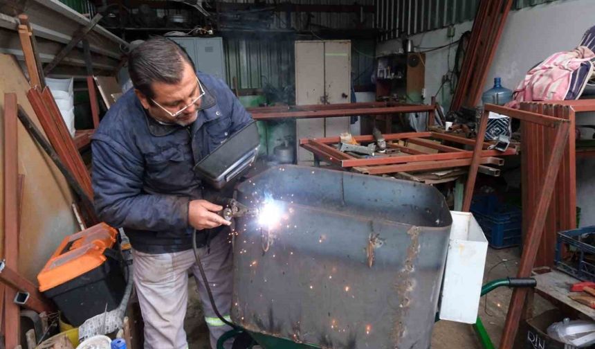 Geri dönüşümle temizlik araç gereçleri üretiliyor