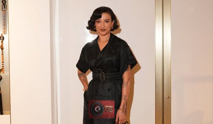 Sahnelere Dönüşü Olay Oldu!